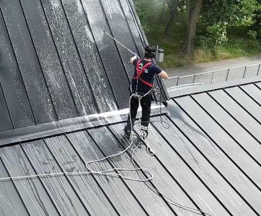 Taktvätt plåttak i Malmö - professionell behandling